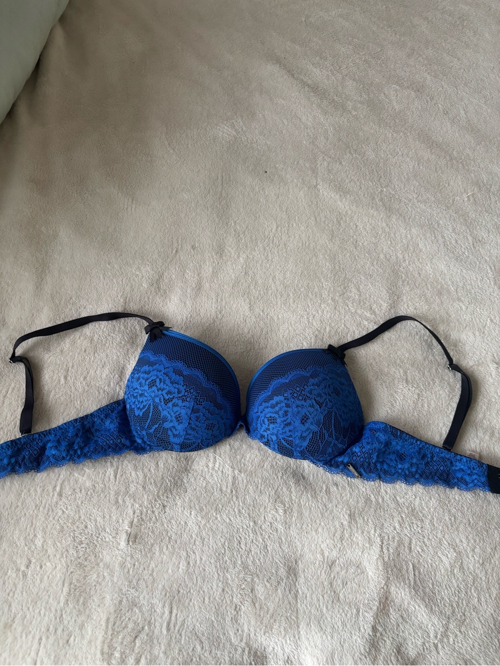 3/20$ - La Vie En Rose -  Push-Up Bra
